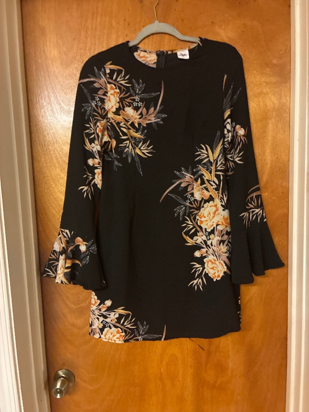 Selfie Leslie Black Floral Print Mini Dress
